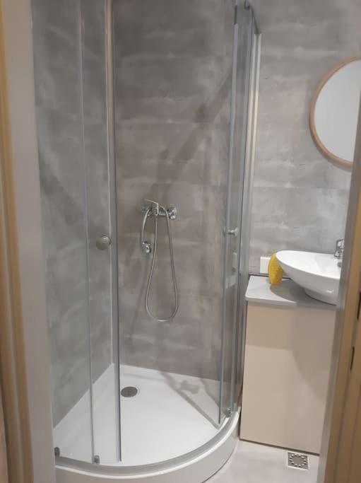 Apartament Komfortowy - W Pelni Wyposazony - Spaceapart Apartment Jelenia Gora Exterior photo